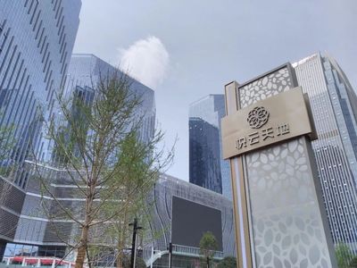 云投中心工程速報(bào)第五期 戶外停車導(dǎo)視系統(tǒng)安裝完成，悅云科技助力項(xiàng)目精細(xì)化升級